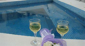 אימרוביגלי Irini Villas Resort מראה חיצוני תמונה